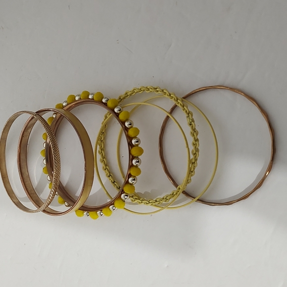 New 7 Yellow and Gold Bangle Bracelets - Picture 2 of 2